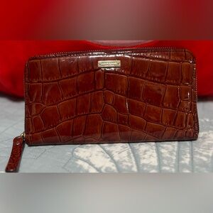 KATE SPADE ♠️ ELEGANT CROCODILE-EMBOSSED BROWN WALLET